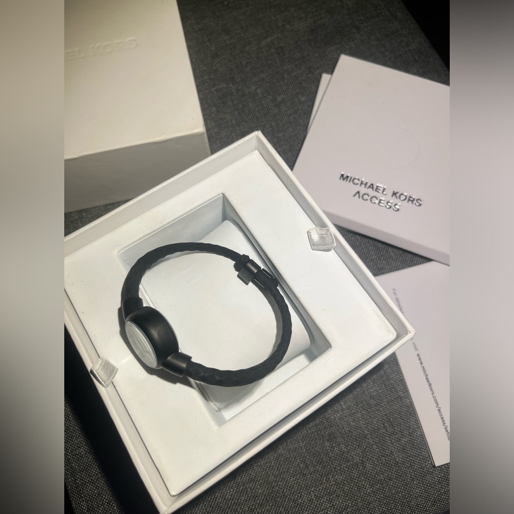 Michael Kors Access Black Braided Smartwatch Calorie Tracking